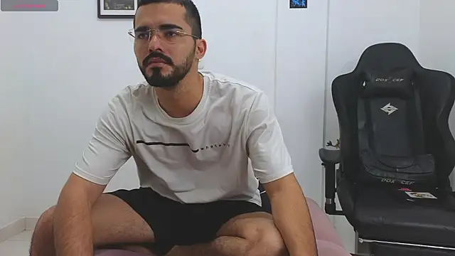 Massimoo_07 Chat XXX live