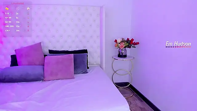 Emily_Hudson_ 라이브 XXX 채팅