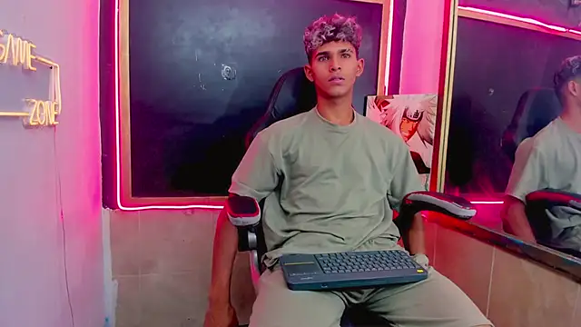 Axelgreyder's Webcam Show