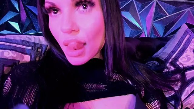 NatashaxoBangs' Live XXX Chat