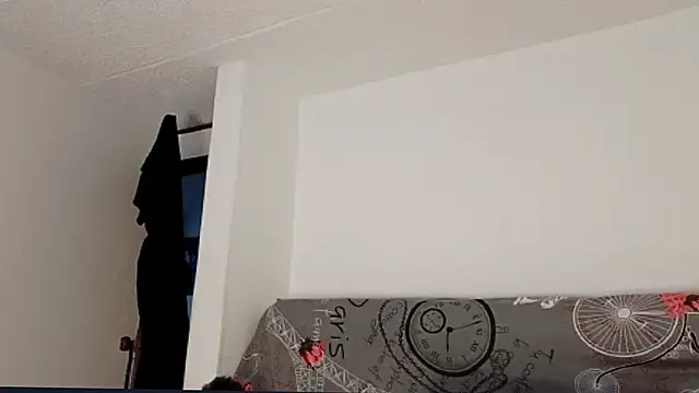 Juls_winter_'s Live XXX Chat