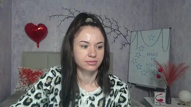 XXX chat uživo modela KaraCriegs