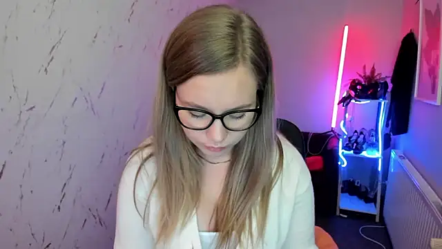 holly_xglam's Live XXX Chat