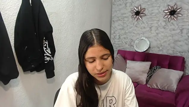 Evagirl69's Live XXX Chat