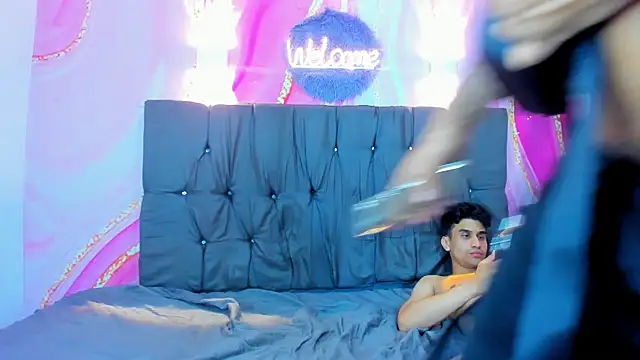 Hot_Boys_69's Live XXX Chat