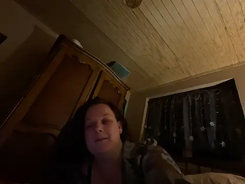 Bruneauxyeuxvert's Webcam Show