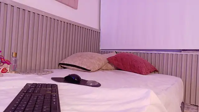 Scarlet_Vixen_'s Live XXX Chat