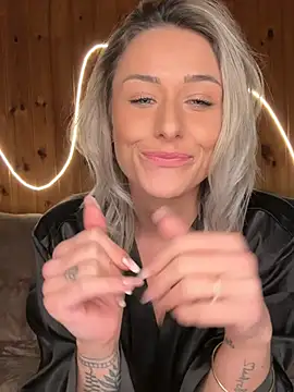 petrouchkaaa_'s Live XXX Chat