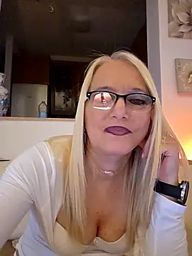 kikkastar's Live XXX Chat