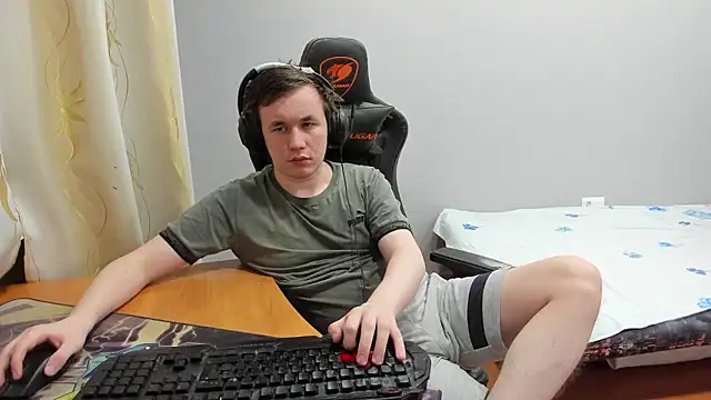 iliaskrislove's Live XXX Chat