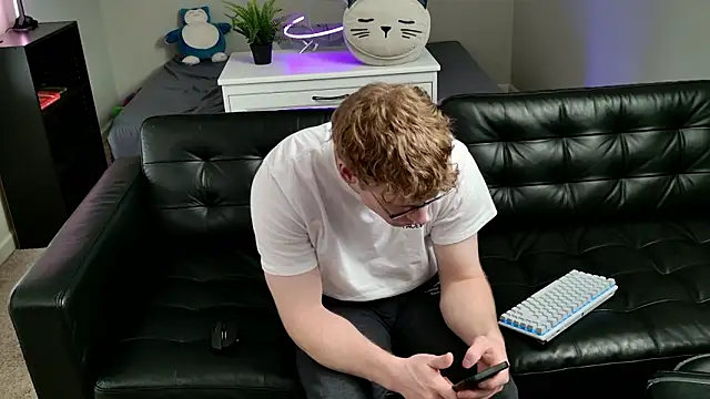 Chat XXX ao vivo de BlueEyedTallGuy94