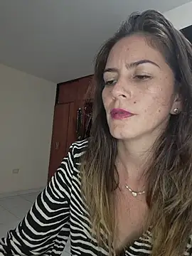 Hanny_24 라이브 XXX 채팅