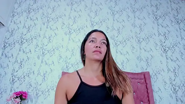 Mia_Malkovaa_'s Live XXX Chat