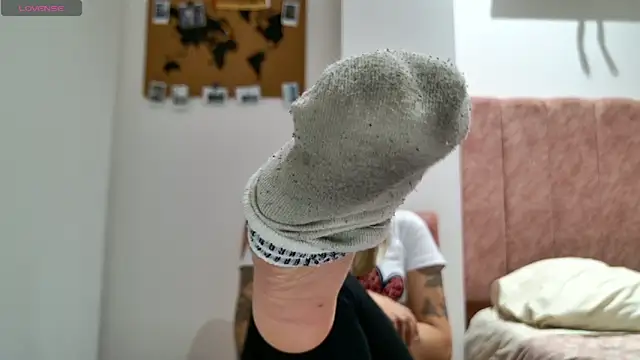 Emmy_petit's Live XXX Chat