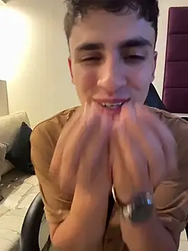 Chat XXX Live AdrianRinaldi