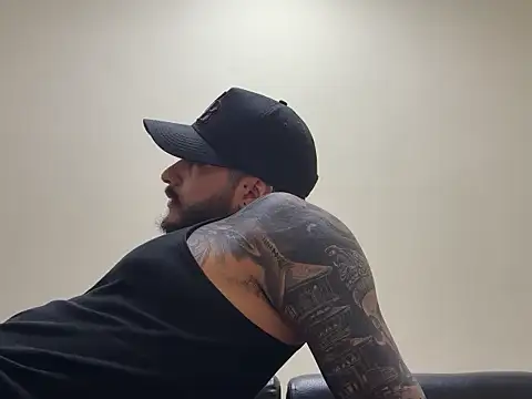 Mrernest: онлайн-секс-чат