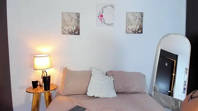 SarahCinnamon-'s Live XXX Chat