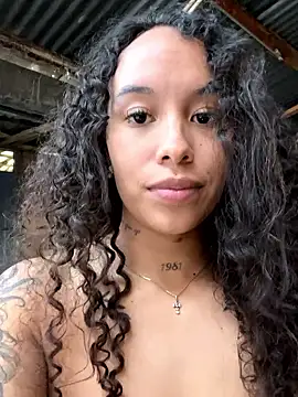 MarieLeon's Live XXX Chat