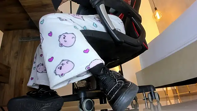 alma_fenix's Live XXX Chat