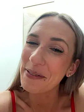 Czat XXX na żywo – lola_tentatiion