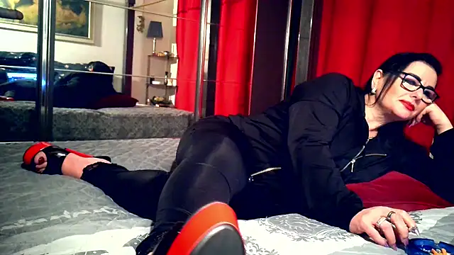 LadyMaxime511's Live XXX Chat