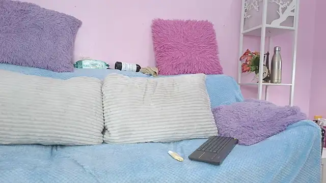 Hiyakasudere's Live XXX Chat