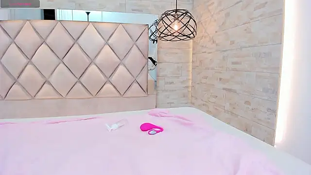 celene_midnight's Live XXX Chat