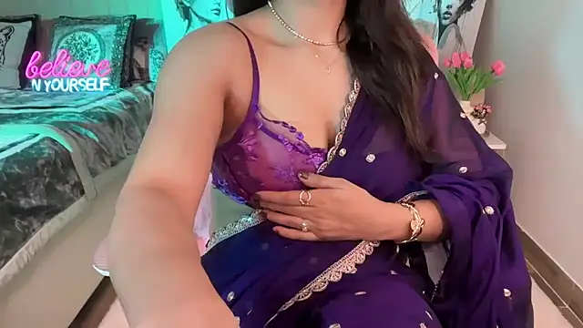 Онлайн чат XXX Laila_on_Fire