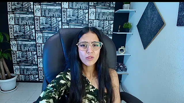 DanielaMonroe's Live XXX Chat