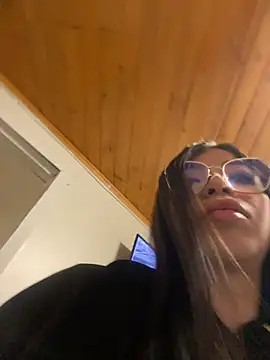 Maddy_Piink's Live XXX Chat