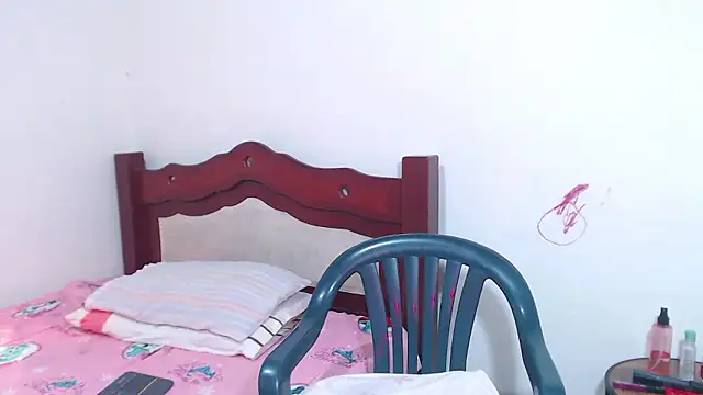 lorenacapelli Adlı Modelin Canlı XXX Sohbeti