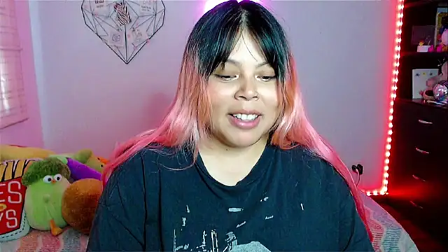 Онлайн чат XXX EllieMoonX