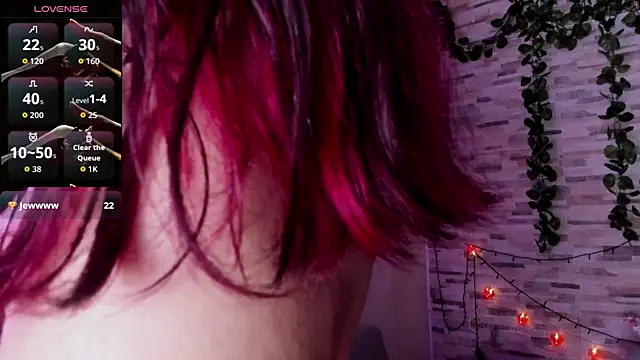 HannahSkies' Live XXX Chat