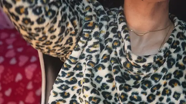 -AyeshaSinghania- Live XXX-chat