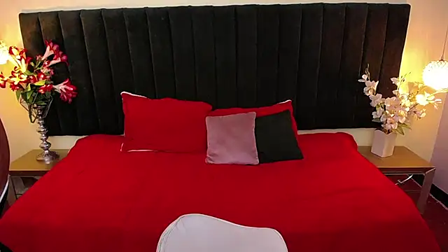 soft_attraction's Live XXX Chat