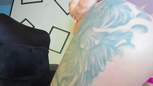 ConstansBlonde's Live XXX Chat