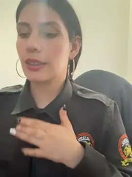 Alysson--: онлайн-секс-чат