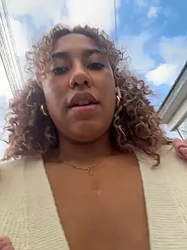 lauraltt's Live XXX Chat