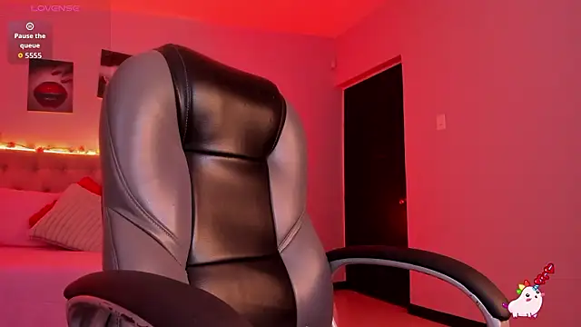 Emily_Warren_'s Live XXX Chat