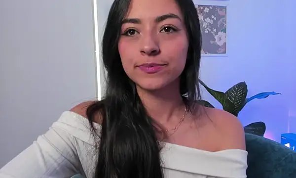 canelleGarces' Live XXX Chat