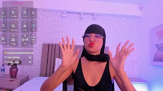 naishaa_'s Live XXX Chat