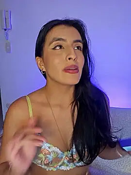 AliishaPss: онлайн-секс-чат