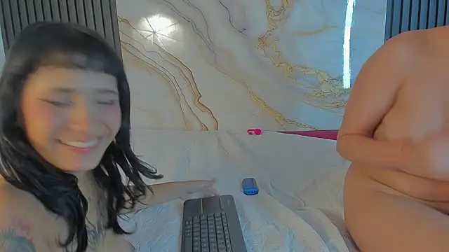 azul_honey webkamerás műsora