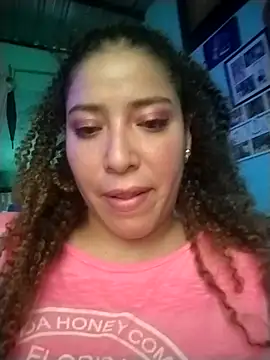 Chat XXX en directo de Yvonny27