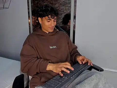 MattFiore Chat XXX live