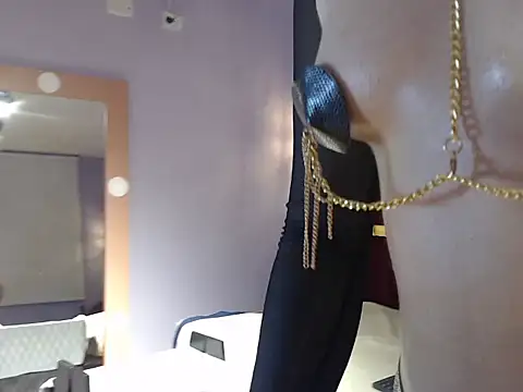 CATALINA_HIL9's Live XXX Chat