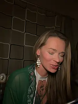 vinique99 Live XXX-Chat