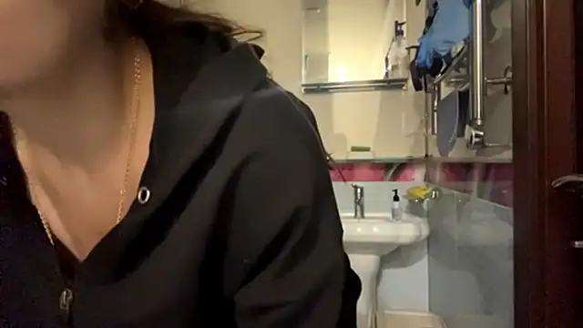 MiloyNoir's Live XXX Chat