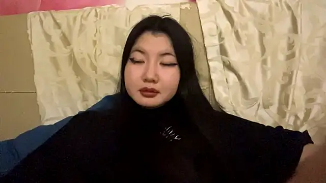 EriVibe's Webcam Show