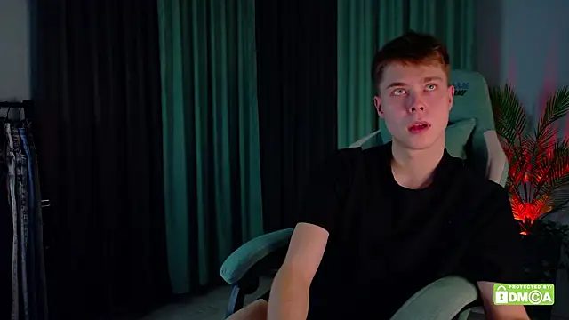 Fred_Cute's Webcam Show